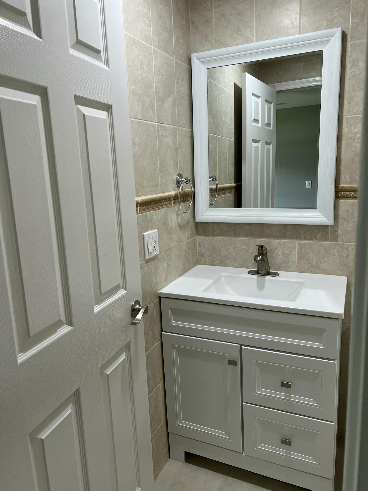 267 Flanders F Delray Beach, FL 33484 - Photo 2 of 8 IMG_0635