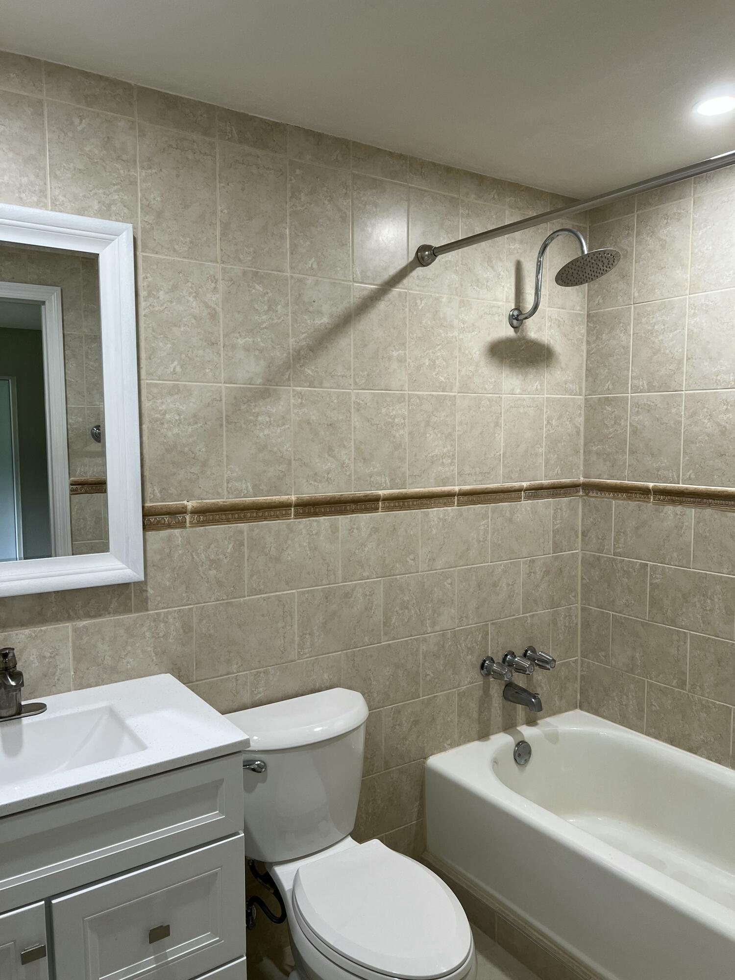 267 Flanders F Delray Beach, FL 33484 - Photo 6 of 8 IMG_0634