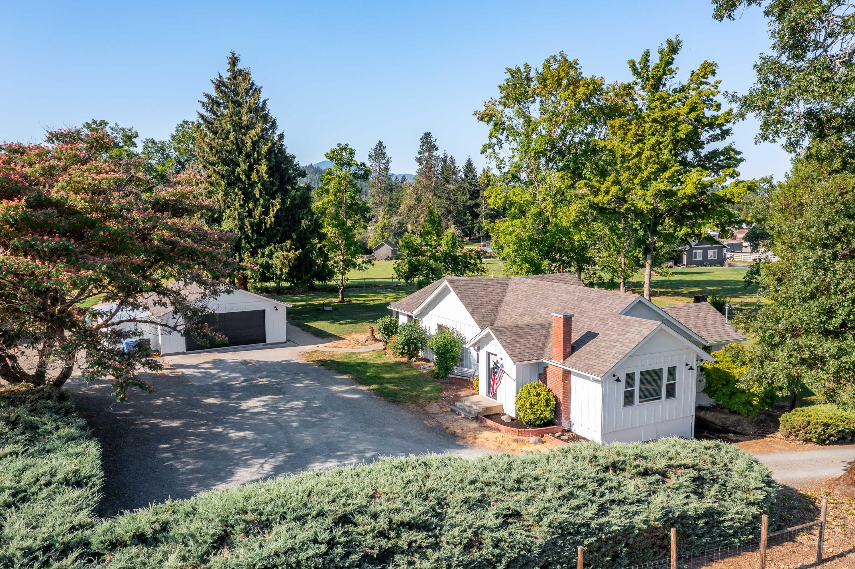 3361 Leonard Road Grants Pass, OR 97527 - Photo 1 of 64 DRONE (6 of 7)