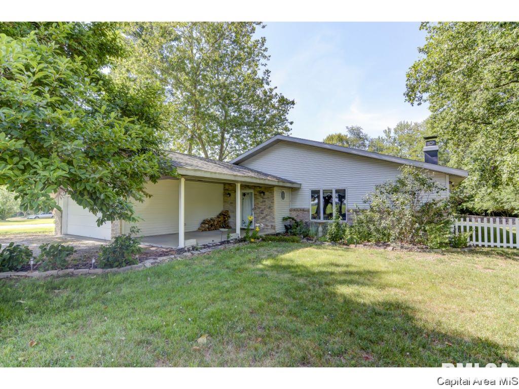 6937 Mechanicsburg Road Springfield, IL 62712 - Photo 1 of 35