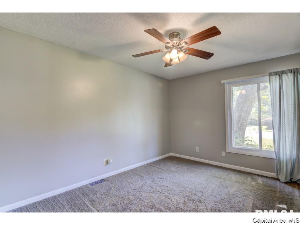6937 Mechanicsburg Road Springfield, IL 62712 - Photo 11 of 35