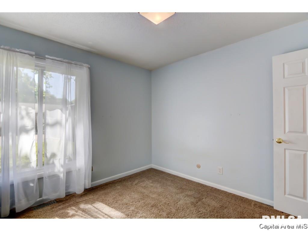 6937 Mechanicsburg Road Springfield, IL 62712 - Photo 10 of 35