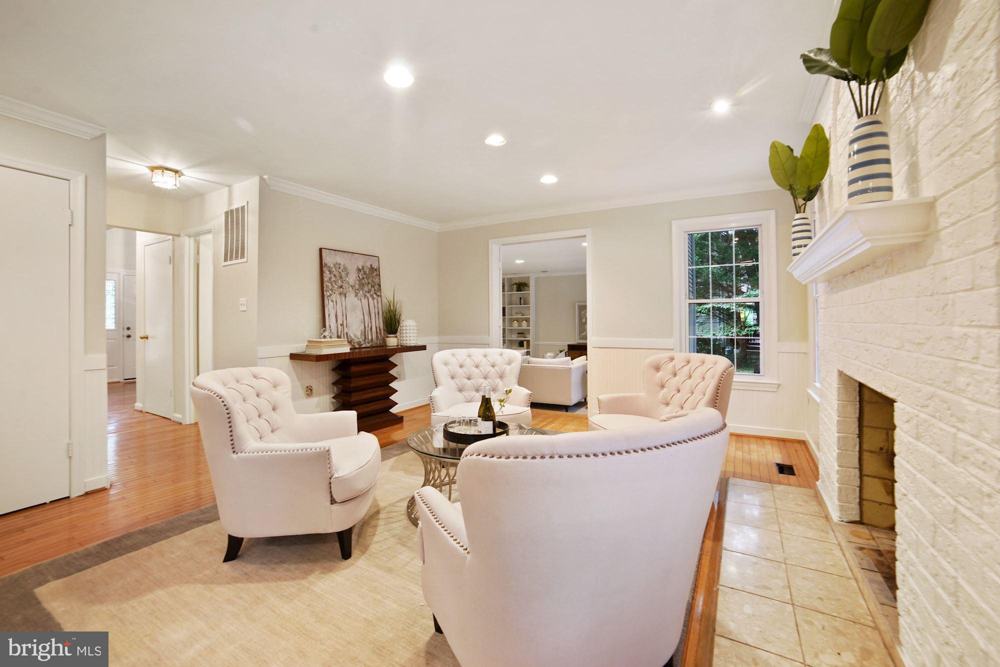 11626 Yeatman Terrace Silver Spring, MD 20902 - Photo 8 of 26 Sitting Area