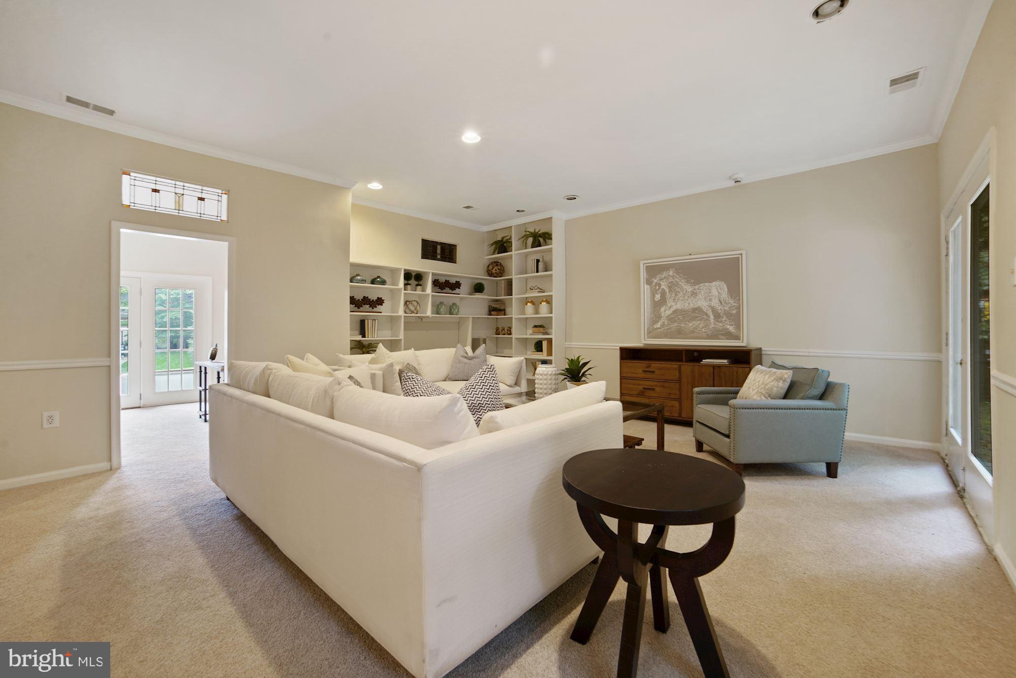 11626 Yeatman Terrace Silver Spring, MD 20902 - Photo 10 of 26 Family Room