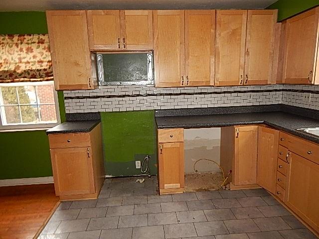 1126 Varner Road Whitehall, PA 15227 - Photo 5 of 15 Gallery Image 5