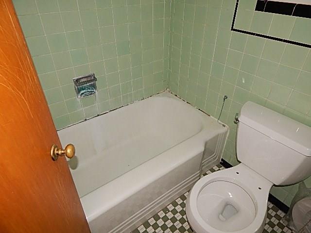 1126 Varner Road Whitehall, PA 15227 - Photo 9 of 15 Gallery Image 9