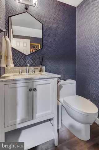 $510,000 | 5625 Independence Circle, Alexandria, VA 22312