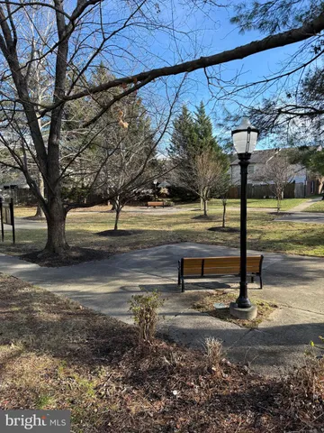 $510,000 | 5625 Independence Circle, Alexandria, VA 22312