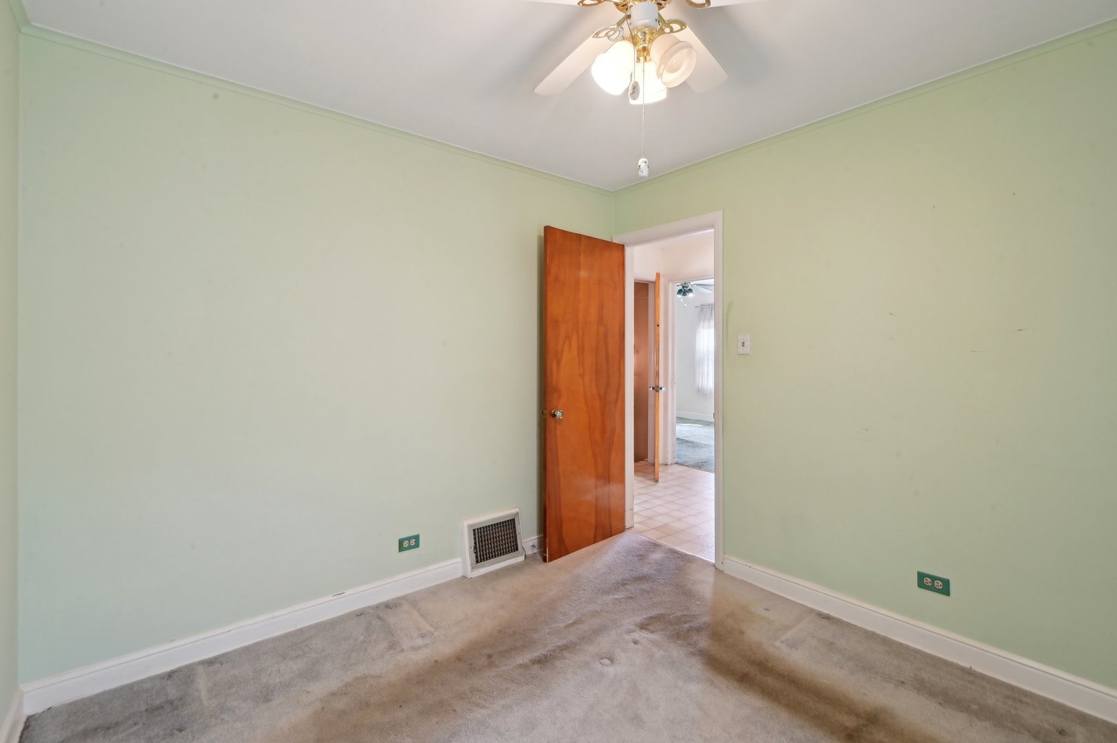 10945 South Ridgeway Avenue Chicago, IL 60655 - Photo 15 of 34 Gallery Image 15