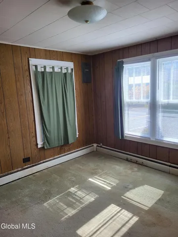 $135,000 | 29 Hadley Road, Stony Creek, NY 12878