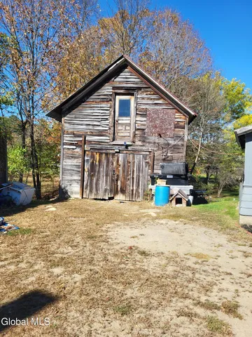 $135,000 | 29 Hadley Road, Stony Creek, NY 12878