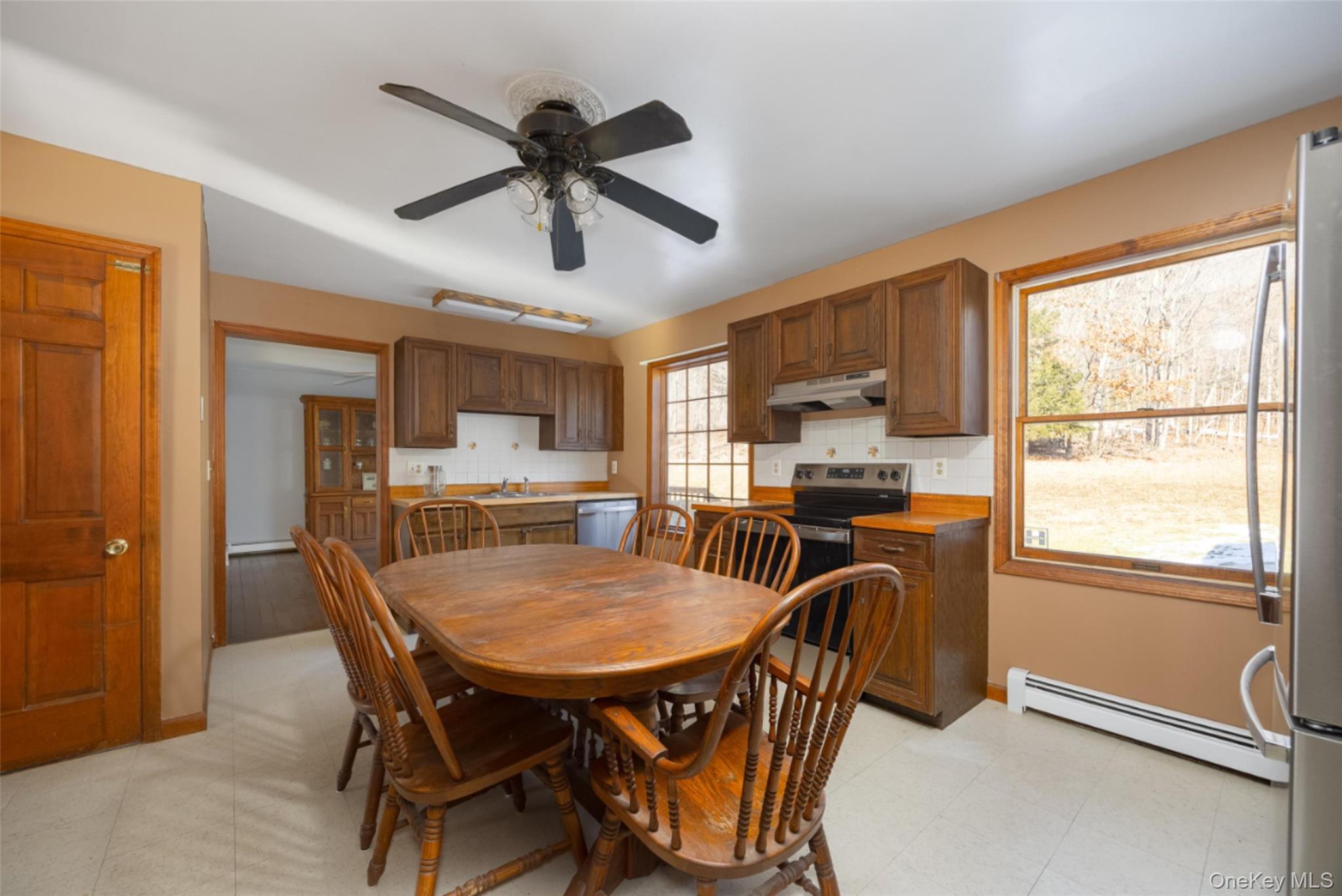 123 Brush Hill Road Millbrook, NY 12545 - Photo 10 of 29 Eat-in-Kitchen