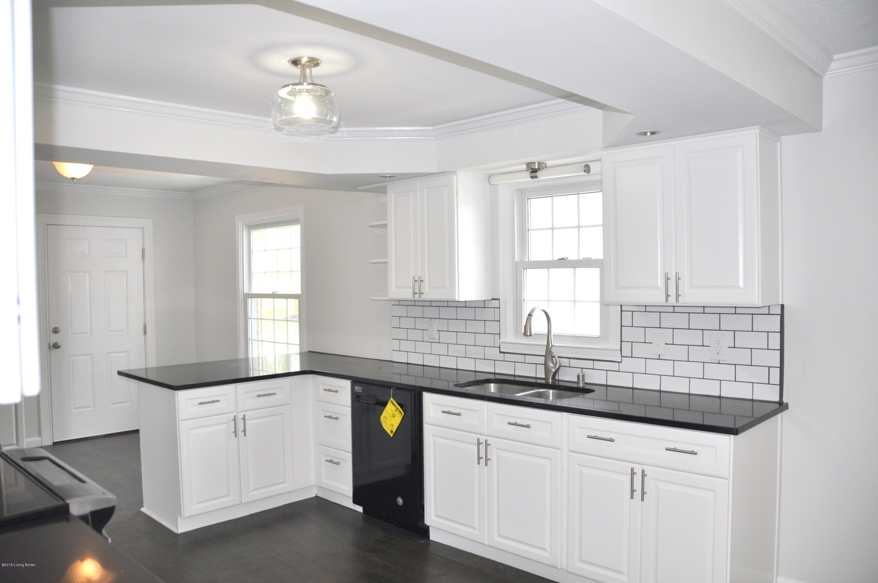 9464 Cropper Road Pleasureville, KY 40057 - Photo 10 of 38 DSC_0124