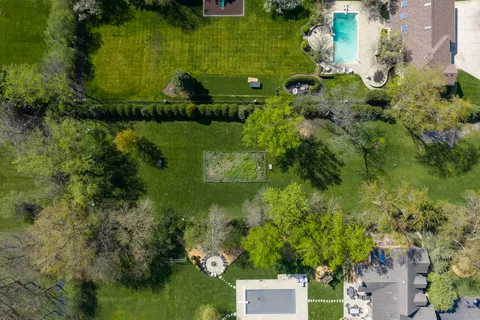 $450,000 | 2803 North Vista Road, Arlington Heights, IL 60004