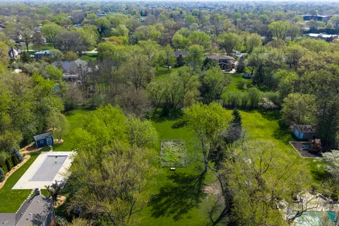 $450,000 | 2803 North Vista Road, Arlington Heights, IL 60004