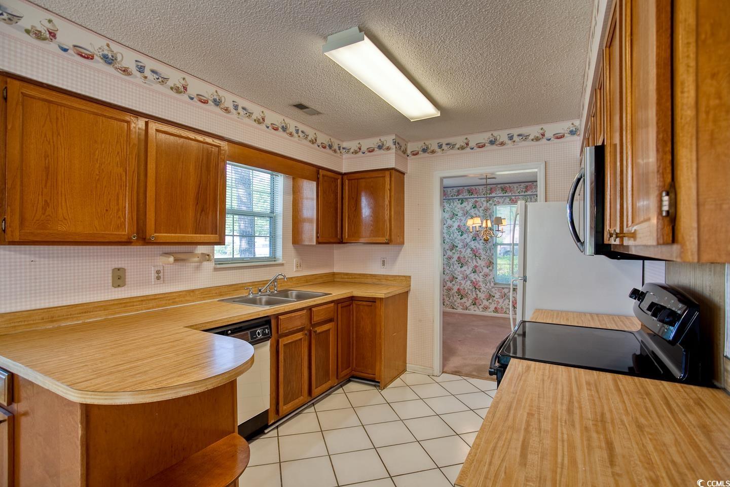 802 Mockingbird Court Murrells Inlet, SC 29576 - Photo 6 of 40 Gallery Image 6