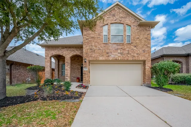 $400,000 | 19330 North Cottonwood Green Lane, Cypress, TX 77433