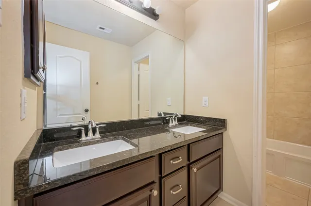 $400,000 | 19330 North Cottonwood Green Lane, Cypress, TX 77433