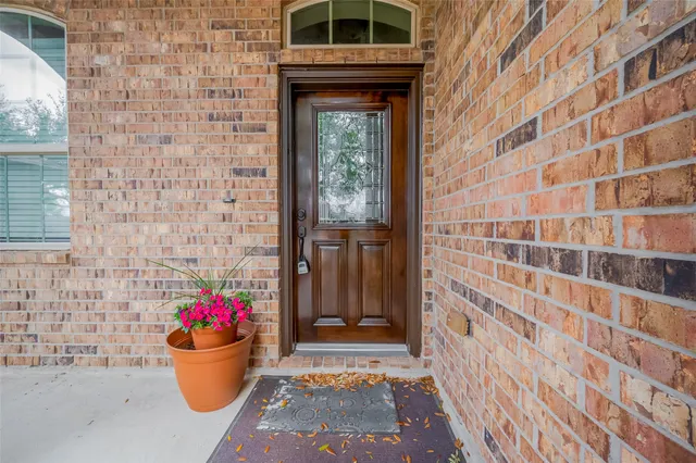 $400,000 | 19330 North Cottonwood Green Lane, Cypress, TX 77433