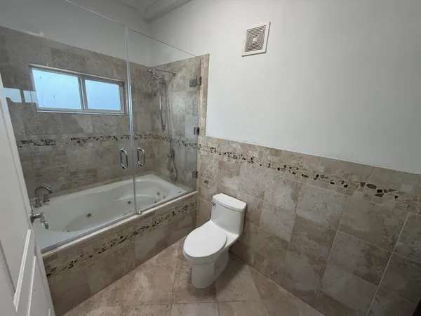 $6,200 | 19960 Highland Lakes Boulevard, Miami, FL 33179