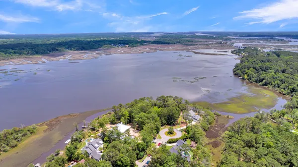 $999,000 | 94 Lady Banks Lane, Ravenel, SC 29470