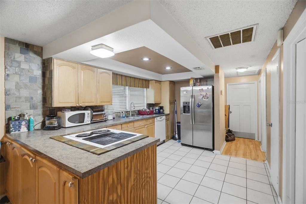 5818 Cherry Road Lakeland, FL 33810 - Photo 10 of 17 Gallery Image 10