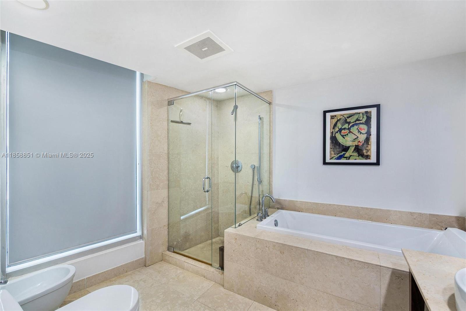 495 Brickell Avenue, Unit 411 Miami, FL 33131 - Photo 19 of 34