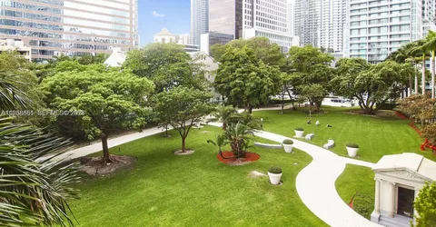 $825,000 | 495 Brickell Avenue, Unit 411, Miami, FL 33131