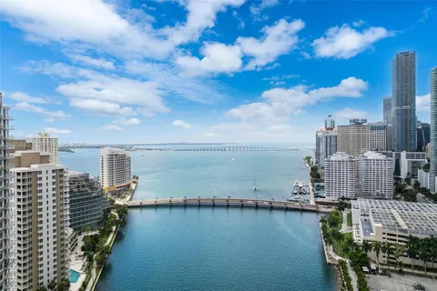 $825,000 | 495 Brickell Avenue, Unit 411, Miami, FL 33131