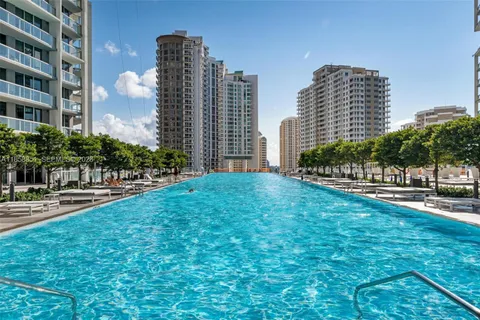 $825,000 | 495 Brickell Avenue, Unit 411, Miami, FL 33131