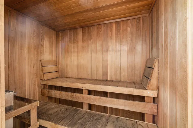 $479,000 | 616 Clearwater Park Road, Unit 1402, West Palm Beach, FL 33401