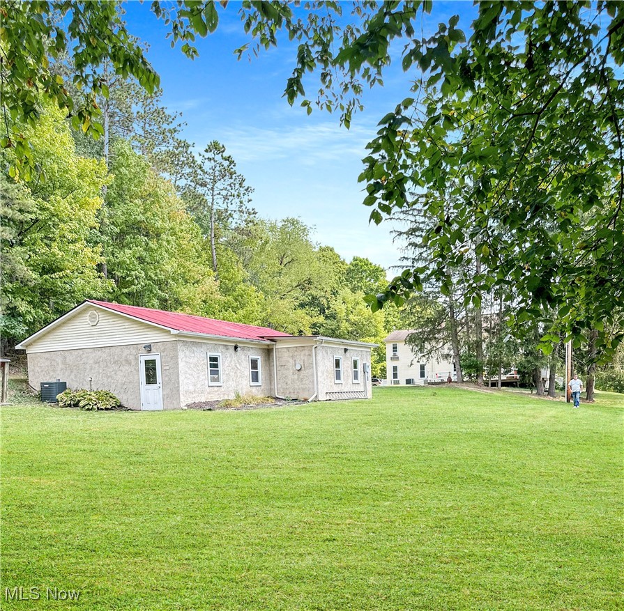 5696 Steubenville Road Southeast Amsterdam, OH 43903 - Photo 2 of 50
