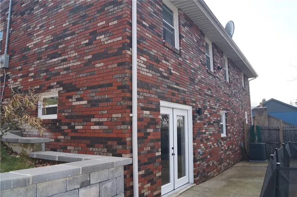 $259,900 | 412 Jane Street, Jeannette, PA 15644