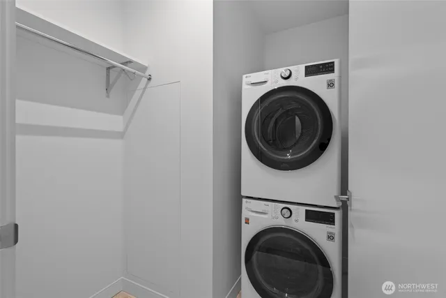 $1,035,000 | 889 Avenue Square Northeast, Unit 607, Bellevue, WA 98004