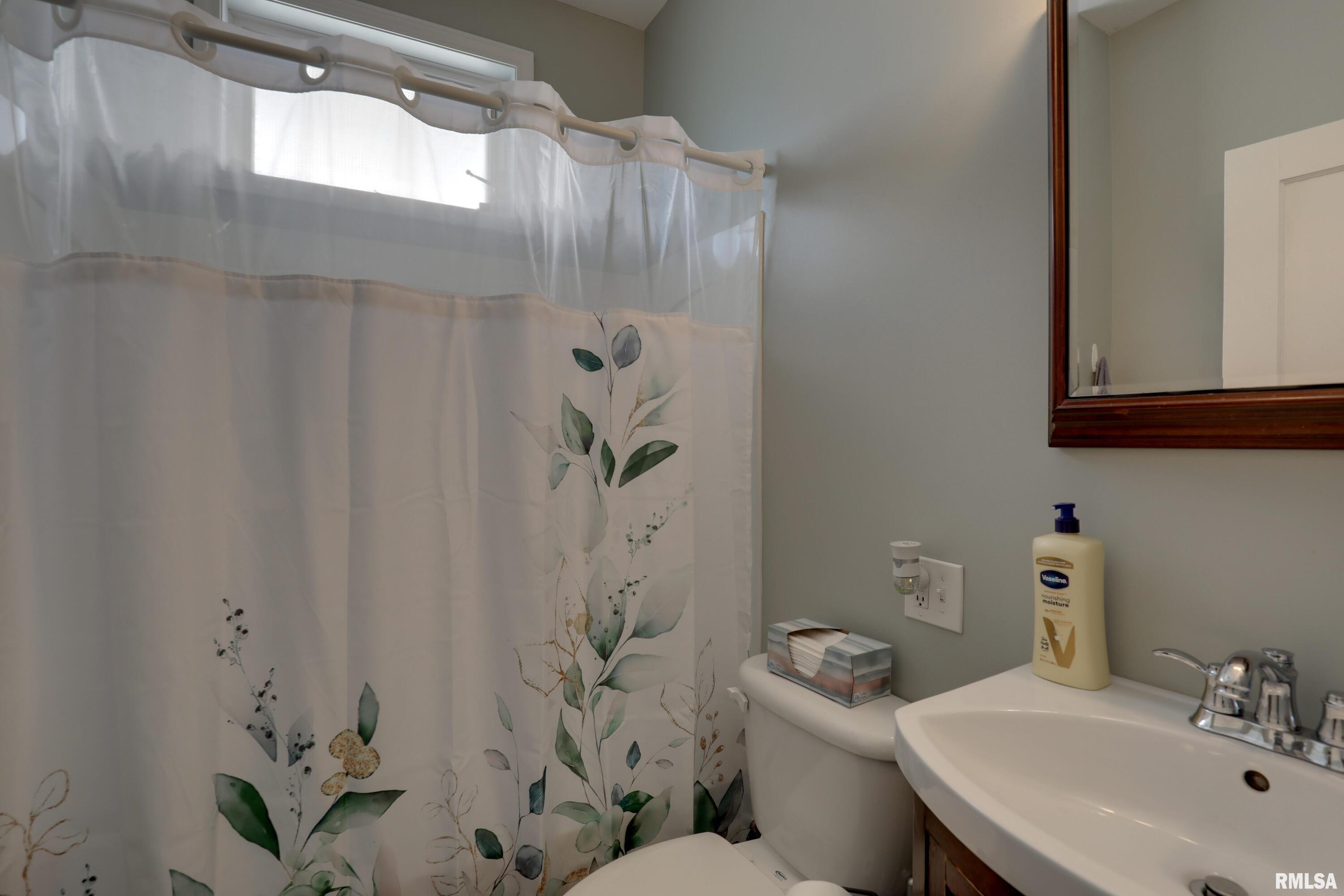 2108 State Street Quincy, IL 62301 - Photo 13 of 37 Gallery Image 13