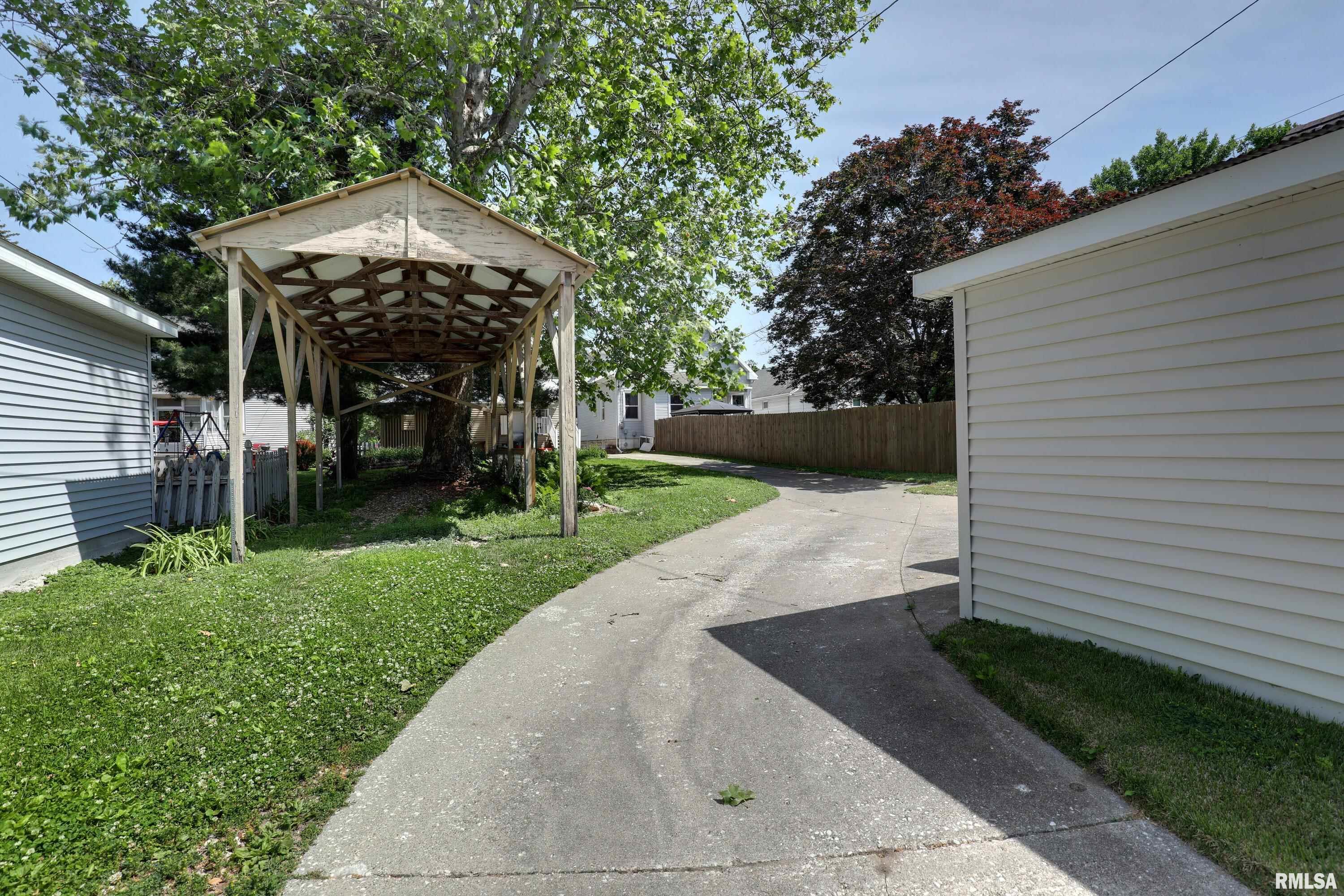 2108 State Street Quincy, IL 62301 - Photo 25 of 37 Gallery Image 25