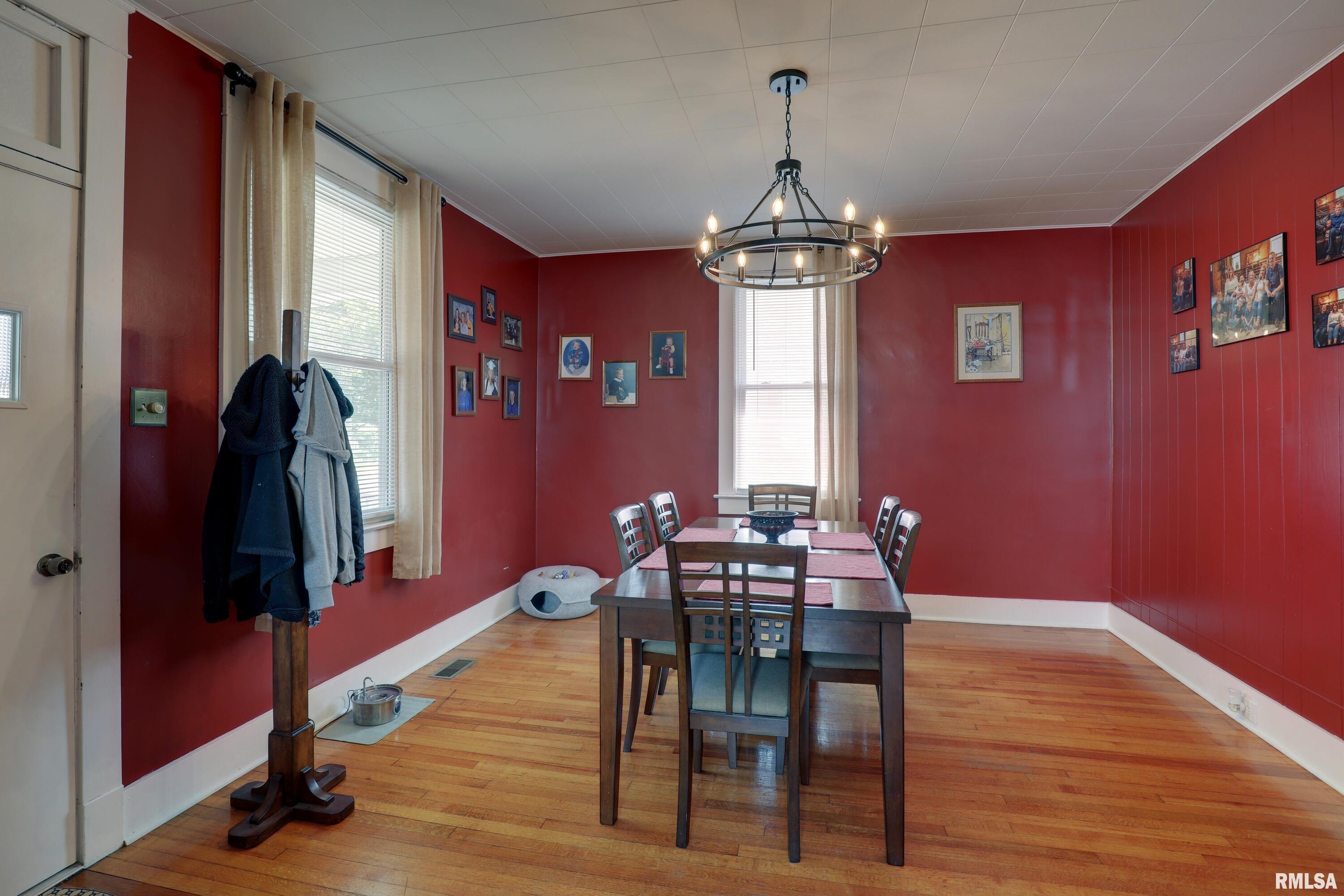 2108 State Street Quincy, IL 62301 - Photo 4 of 37 Gallery Image 4