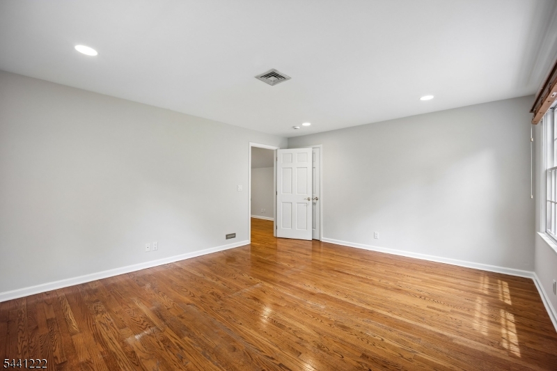 11 Wordsworth Road Short Hills, NJ 07078 - Photo 22 of 44