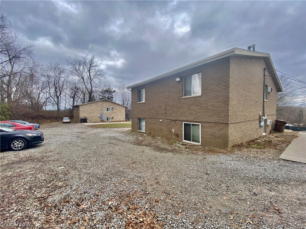 3048 Mogadore Road Akron, OH 44312 - Photo 6 of 14