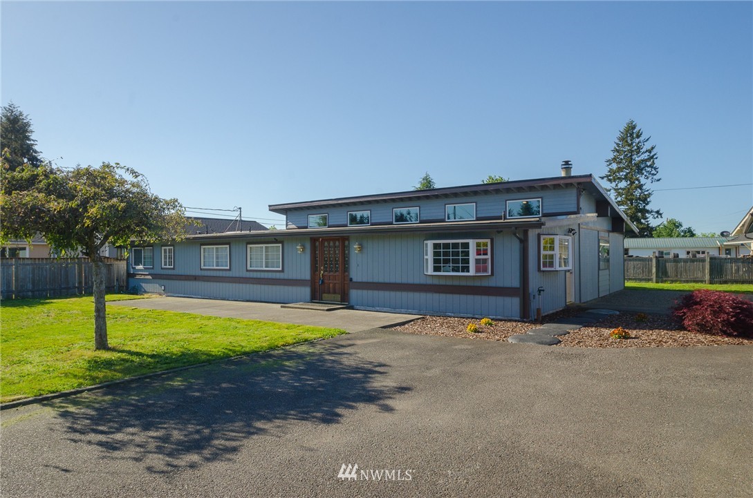 2713 Russell Road Centralia, WA 98531 - Photo 1 of 24 Gallery Image 1