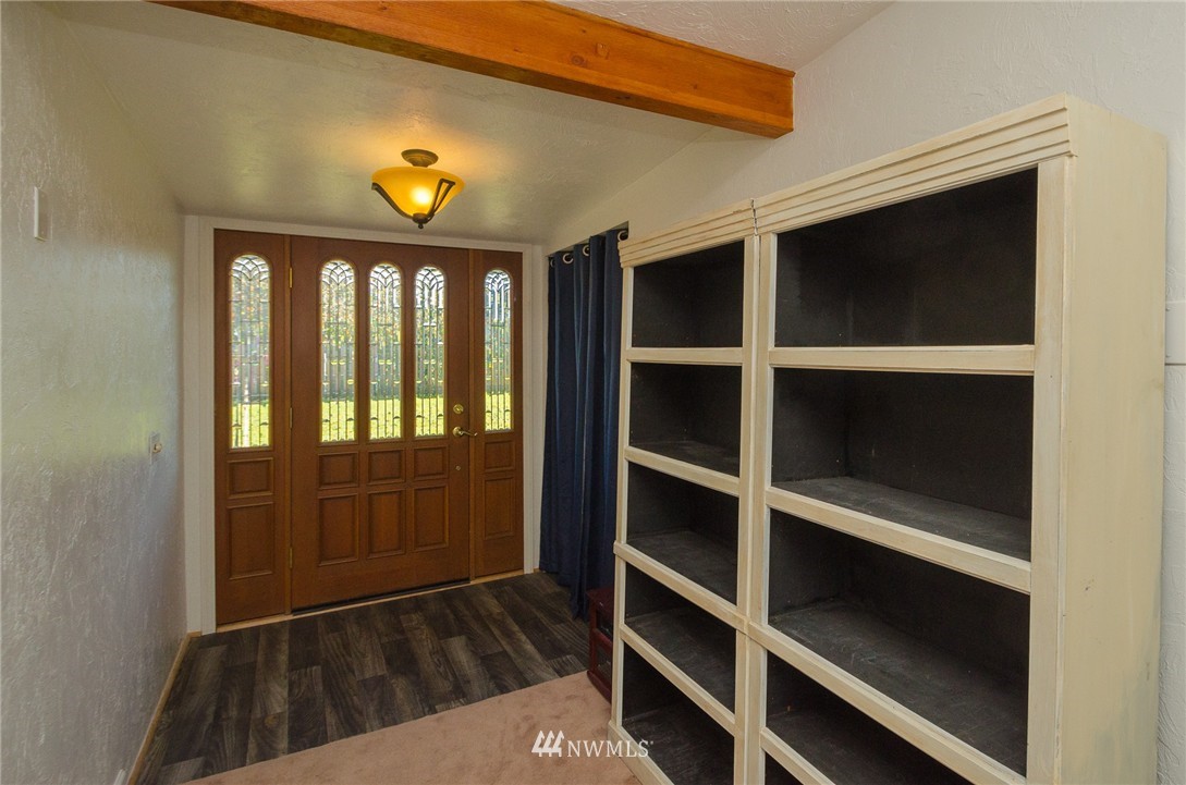 2713 Russell Road Centralia, WA 98531 - Photo 2 of 24 Gallery Image 2