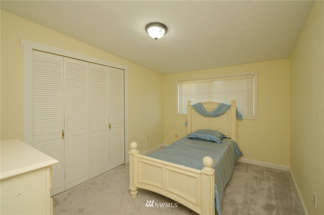2713 Russell Road Centralia, WA 98531 - Photo 14 of 24 Gallery Image 14