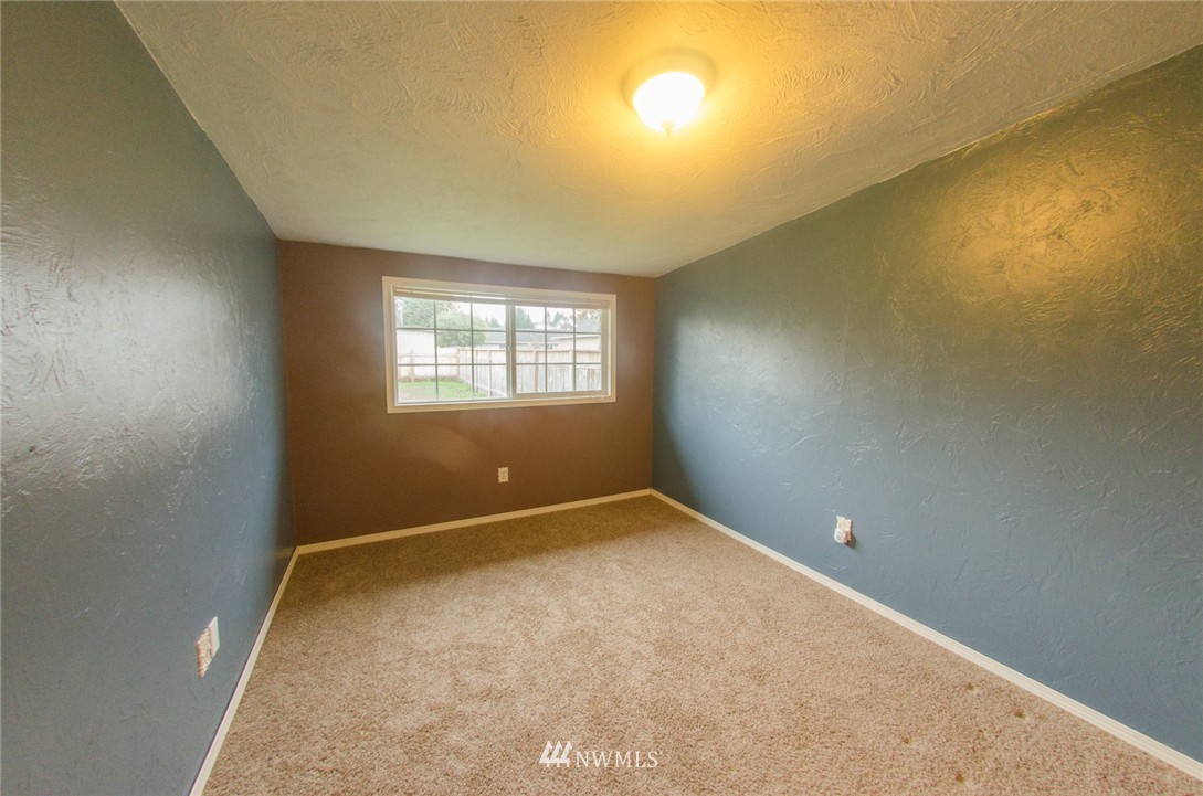 2713 Russell Road Centralia, WA 98531 - Photo 18 of 24 Gallery Image 18
