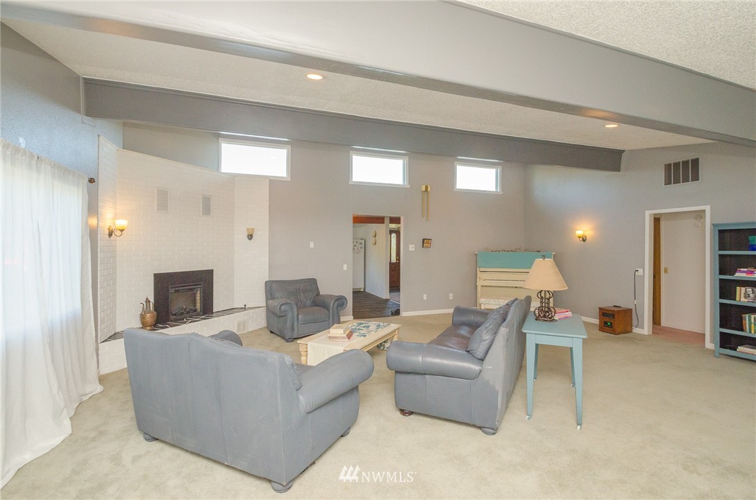 2713 Russell Road Centralia, WA 98531 - Photo 7 of 24 Gallery Image 7