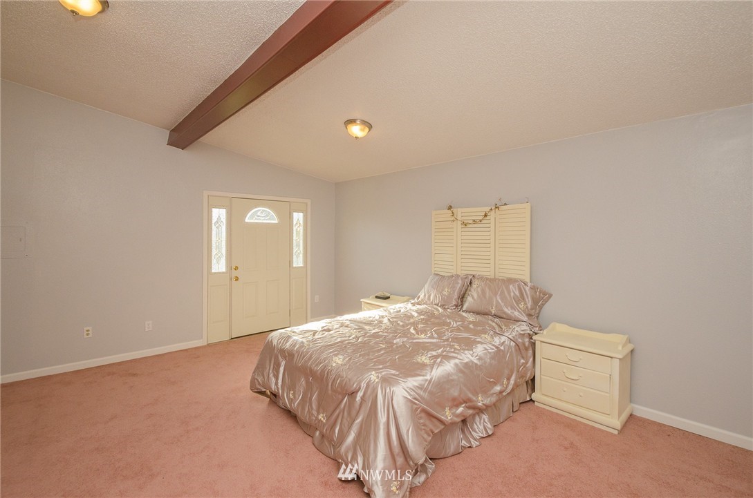 2713 Russell Road Centralia, WA 98531 - Photo 9 of 24 Gallery Image 9
