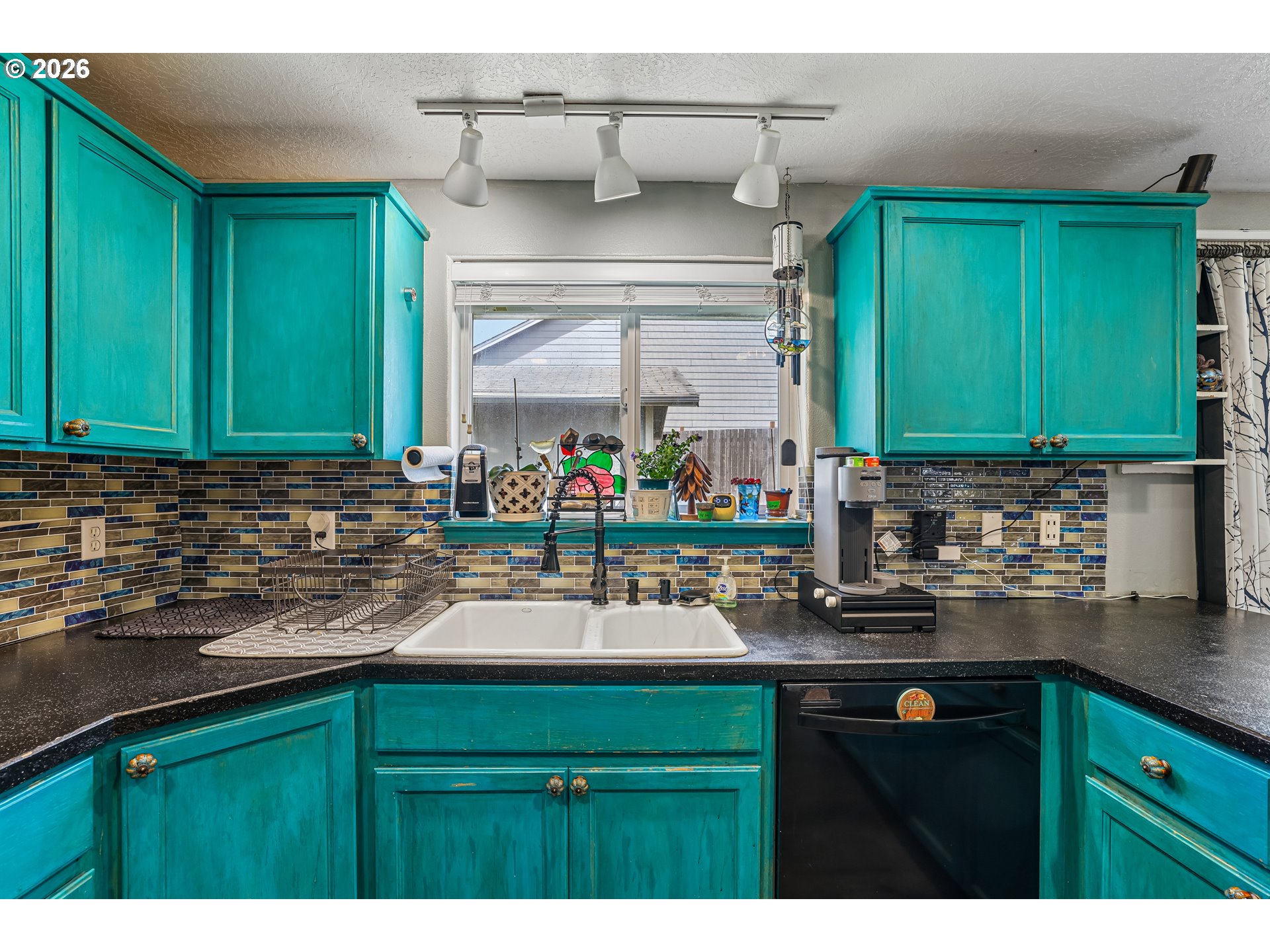 280 6th Street Lafayette, OR 97127 - Photo 13 of 33