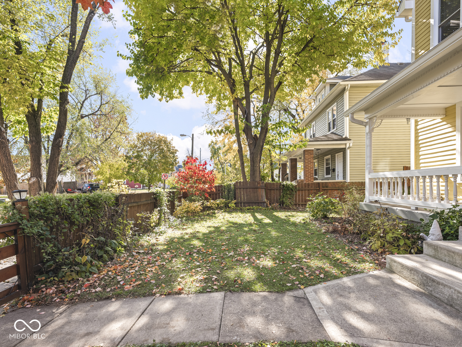 622 North Hamilton Avenue Indianapolis, IN 46201 - Photo 3 of 45