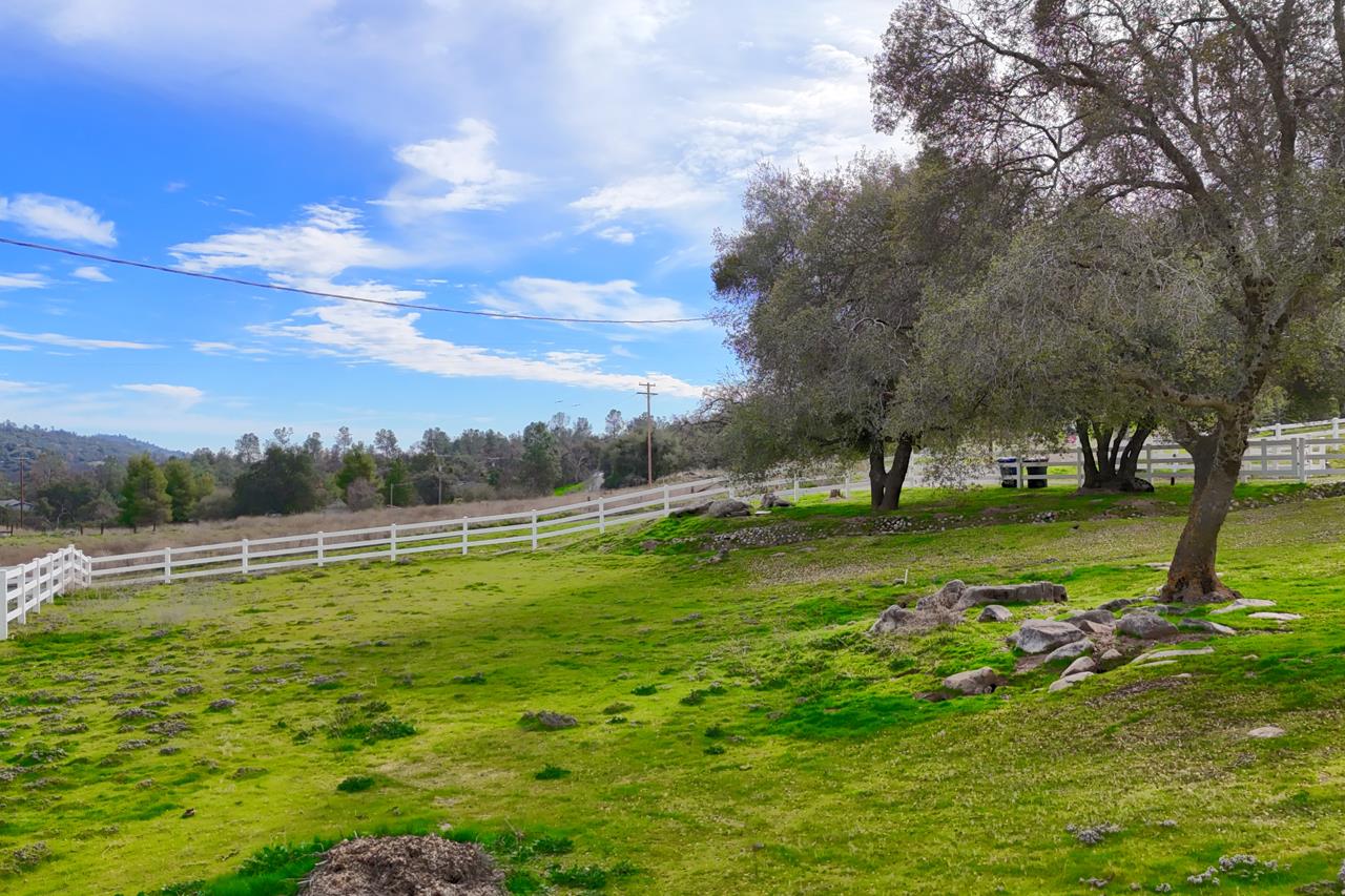 44755 Savage Road Coarsegold, CA 93614 - Photo 57 of 70