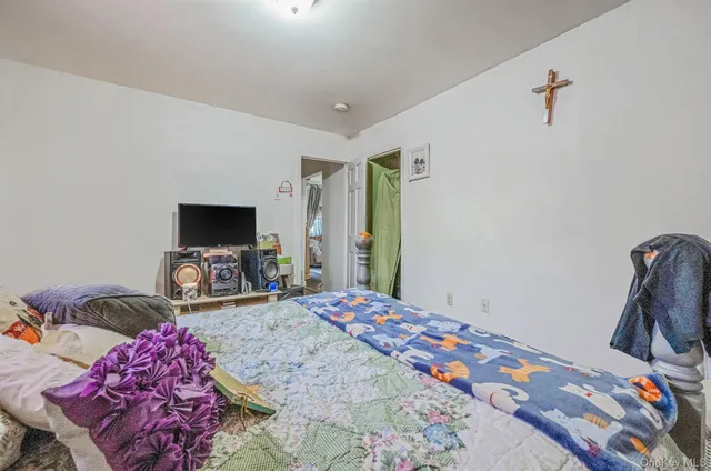 $599,000 | 21 South Summit Avenue, Patchogue, NY 11772