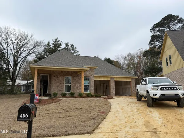 $379,999 | 406 Hyde Park Cove, Brandon, MS 39042